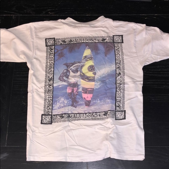 SOLD Maui and Sons “Perfect Wave” Shark edition Shirt - Picture 4 of 5